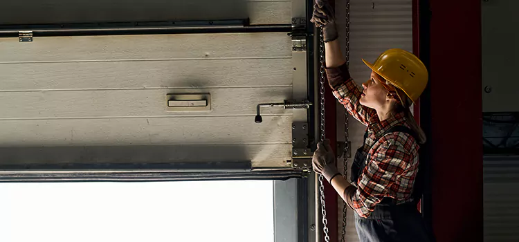 Addressing Common Garage Door Stoppage Issues in Lindenhurst, NY