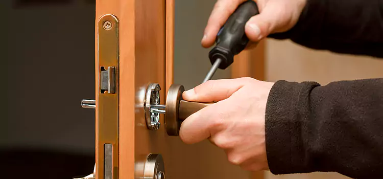 Semi Truck Locksmith Lindenhurst