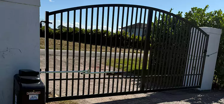 Driveway Fence Repair Lindenhurst